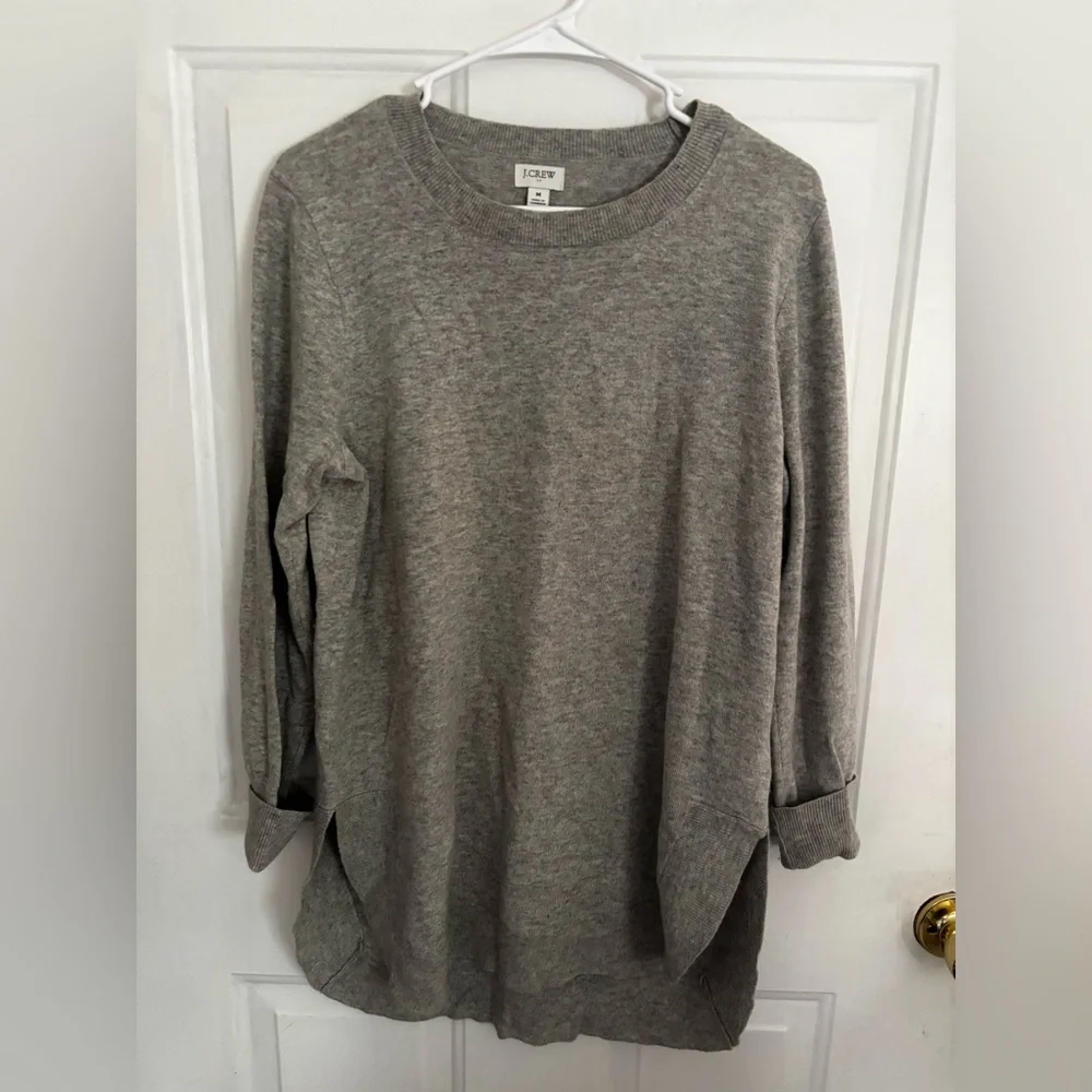J.Crew Gray Merino Wool Blend Sweater Crewneck Lightweight Size M - Picture 2 of 10